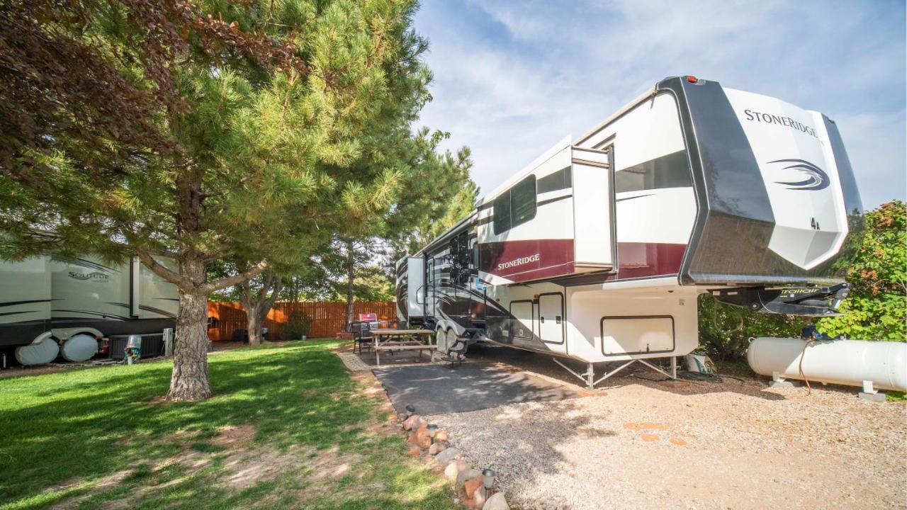 Ferienwohnung Outdoor Glamping Large 5Th Wheel Setup Ok4A Moab Exterior foto